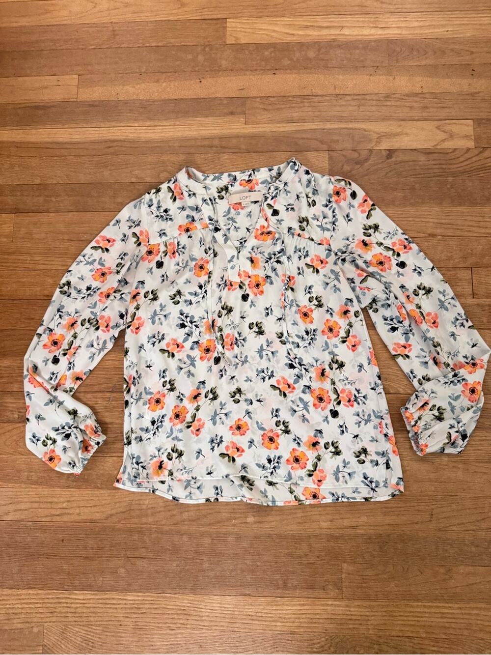 LOFT Women's White Orange Floral Long Sleeve Blouse - Size XS
b87